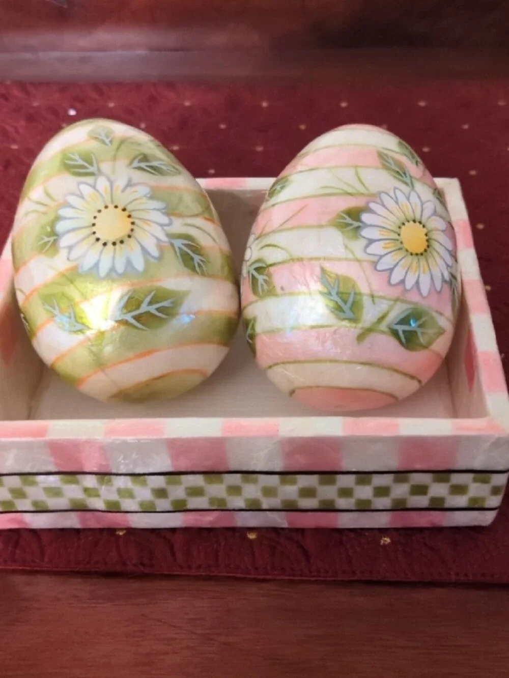NWT Discontinued MacKenzie Child Rose Garden Daisy Egg Tray Set in pink & green